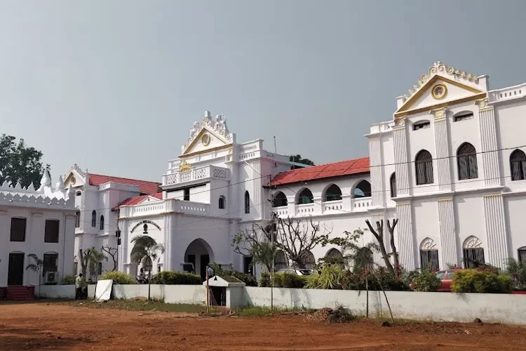 Rangaraya Medical College